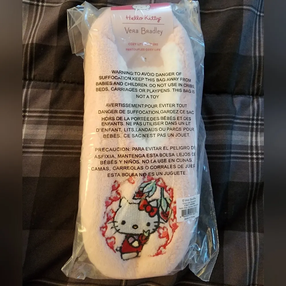 NWT Vera Bradley Hello Kitty Cozy Life Slippers Fleece Limited Edition M 7-8 - Image 5