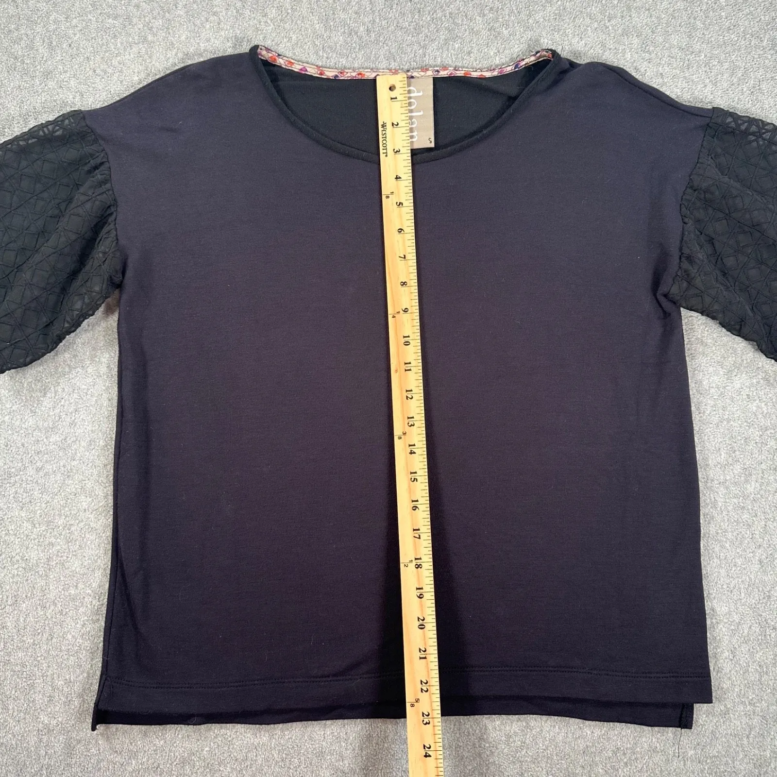 Anthropologie Dolan Lace Short Sleeve Top Women's Small Black / Navy Blue Terry - Image 5