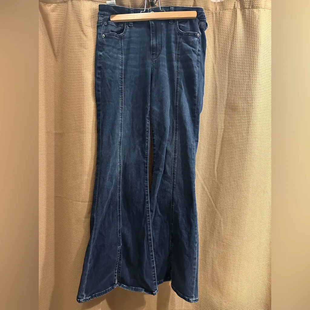 American Eagle Outfitters Festival Flare Wide Leg Jeans - Image 4