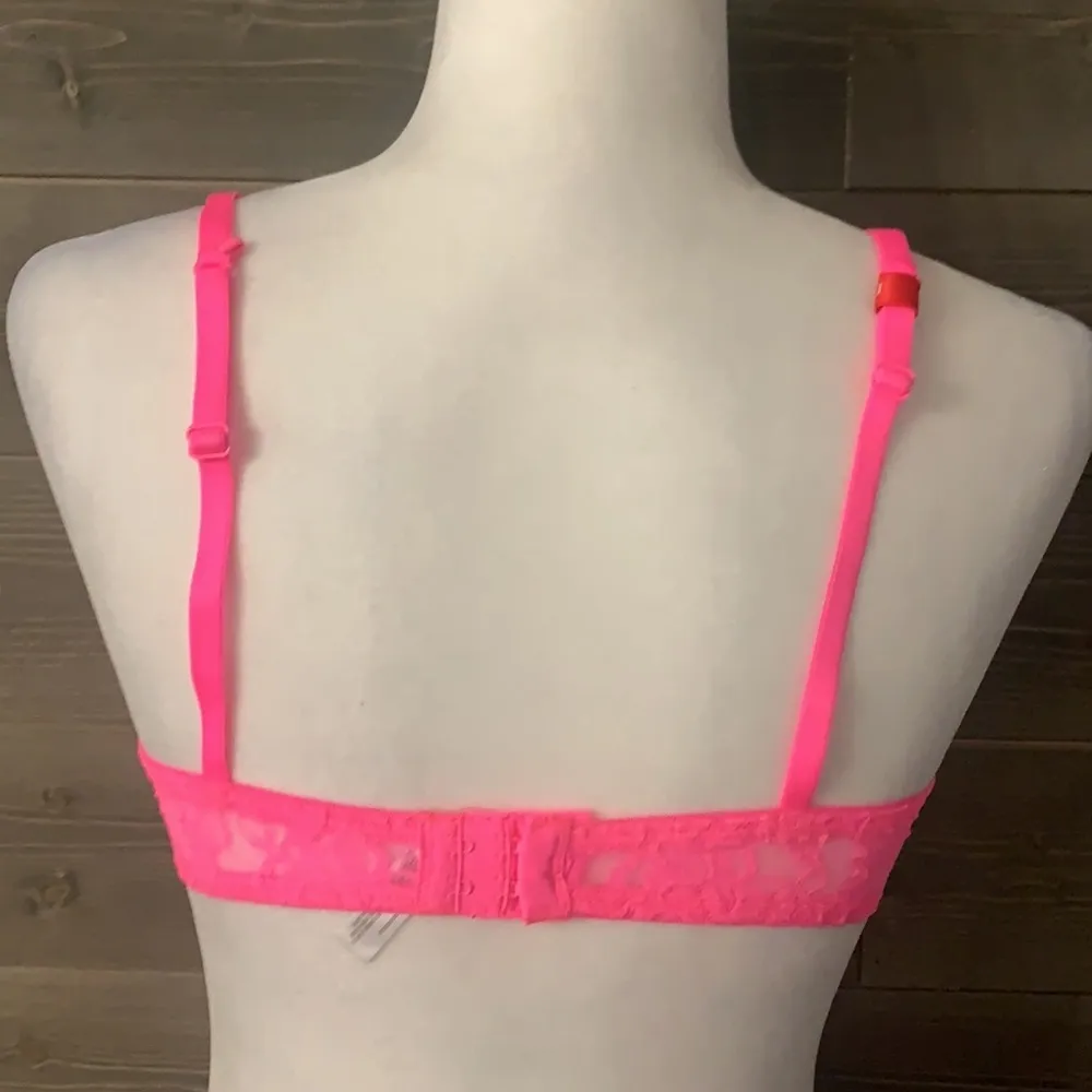 So juniors hot pink bra - Image 4