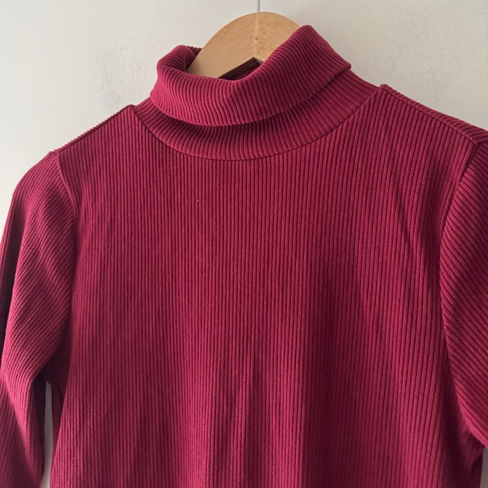 NEW!! Old Navy Burgundy Wine Red Ribbed Fitted Mock Neck Long Sleeve Dress - Image 3