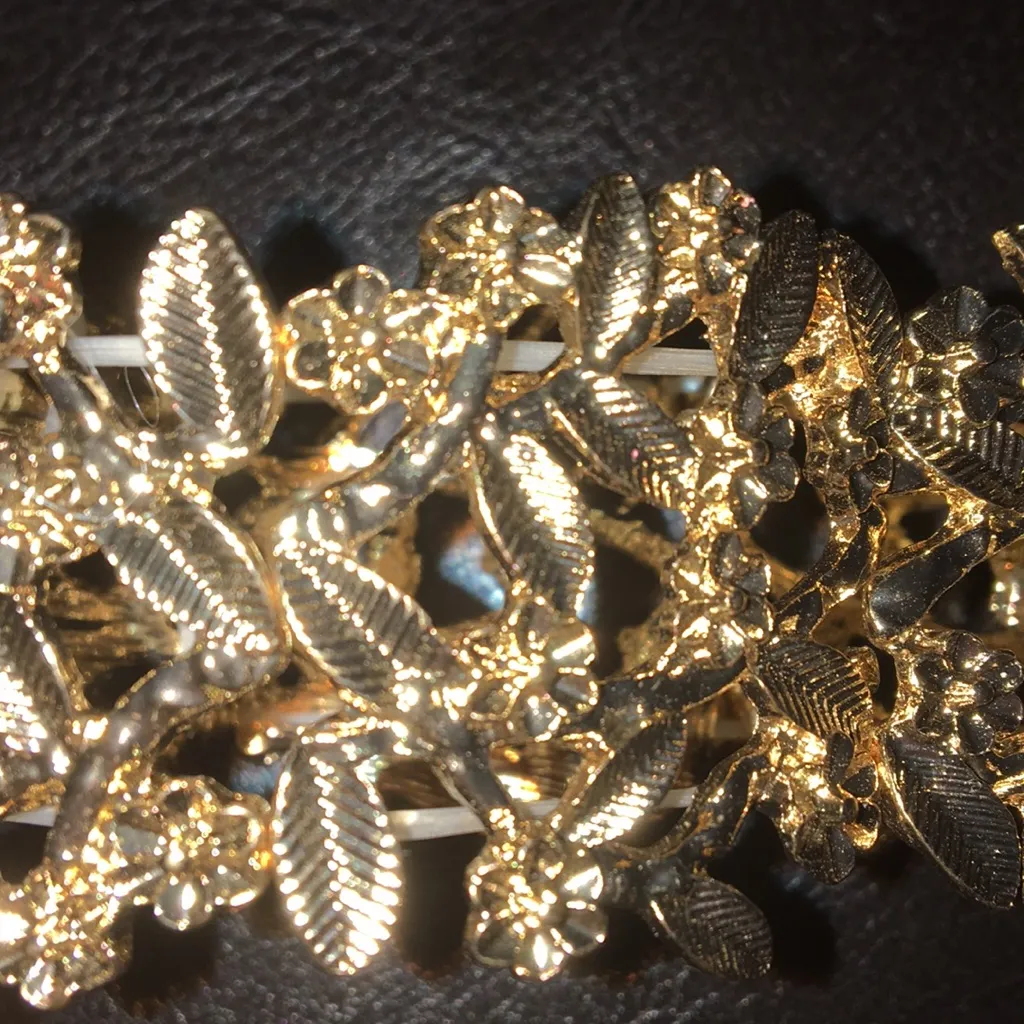 New Nicole Miller Gold Floral & Leaves Stretch Bra - Image 2