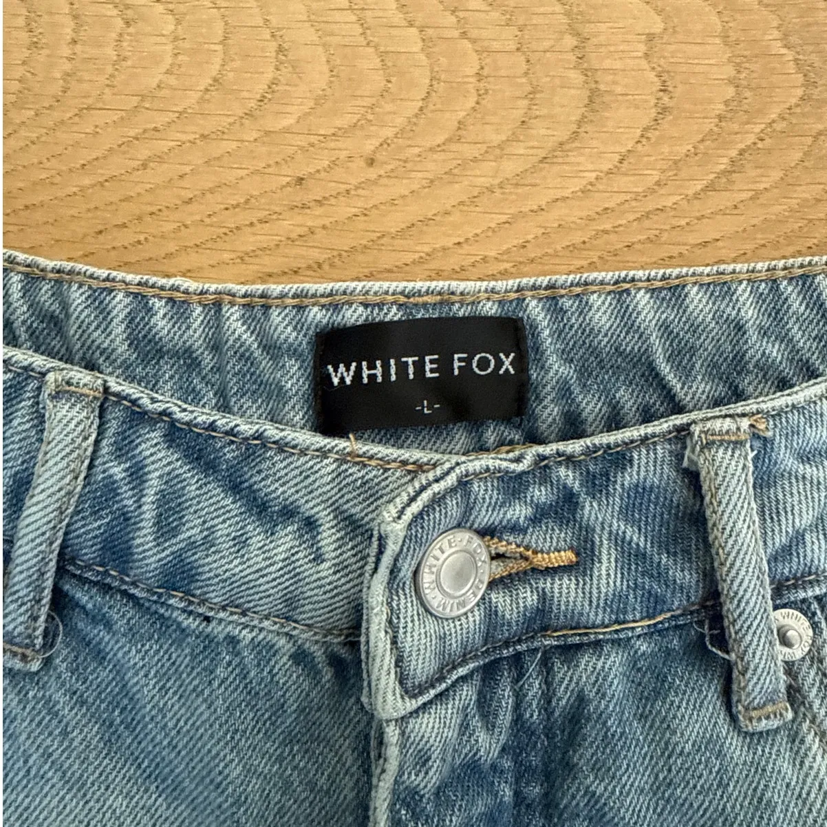 White Fox Jeans Wide Leg High Waist Size L Blue - Image 3