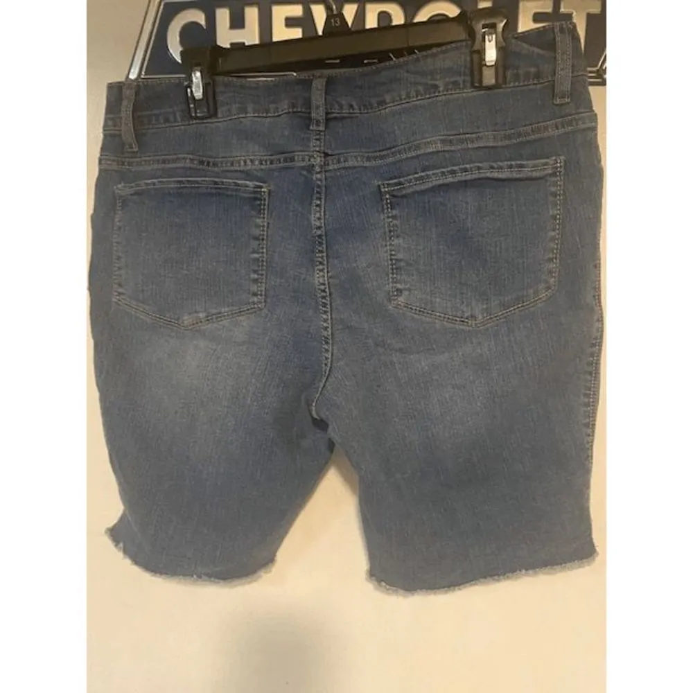 Faded Glory frayed bermuda shorts NWT - Image 4