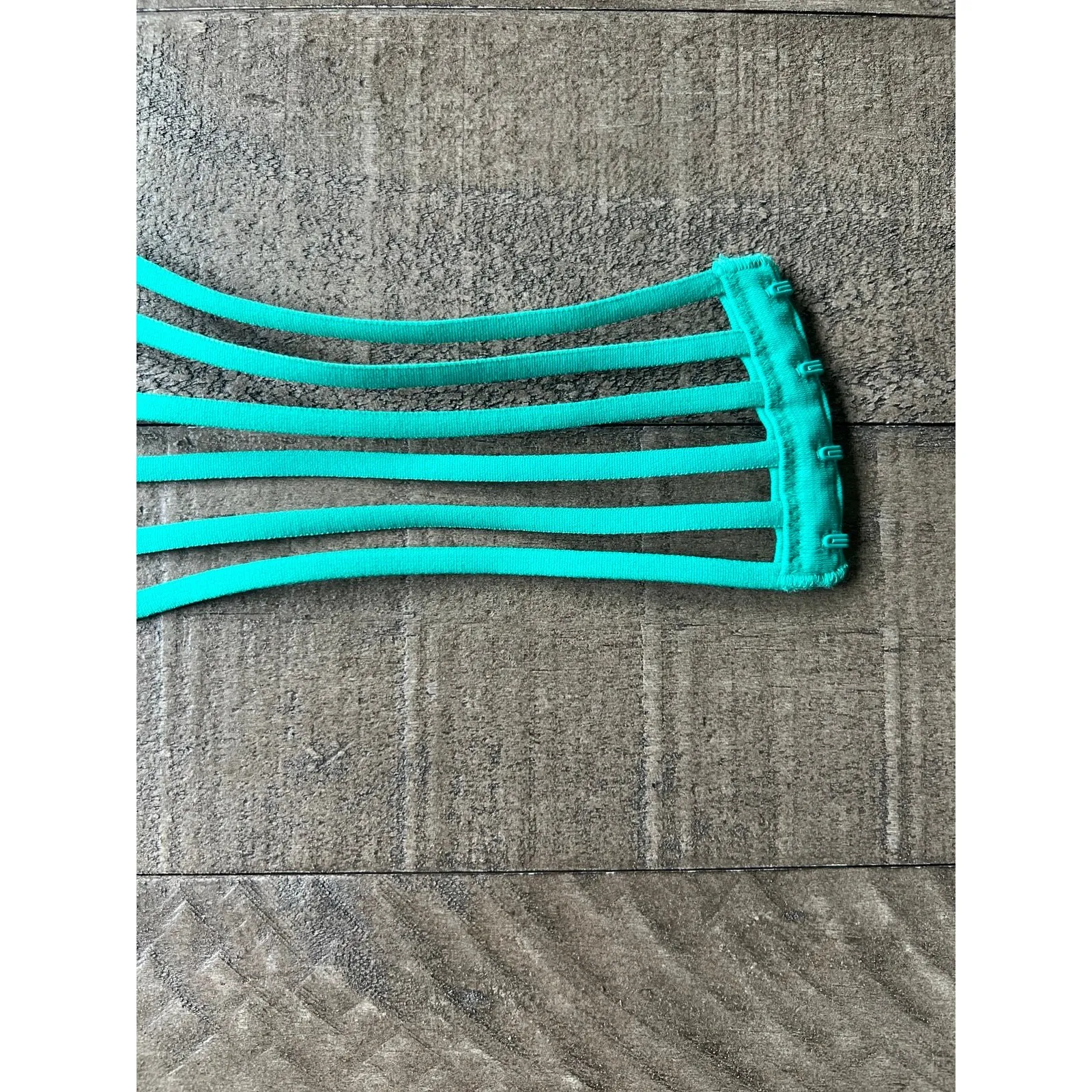 NWOT Teal Green Victoria's Secret unlined Bandeau Yoga Strappy Detail size 36C‎ - Image 6