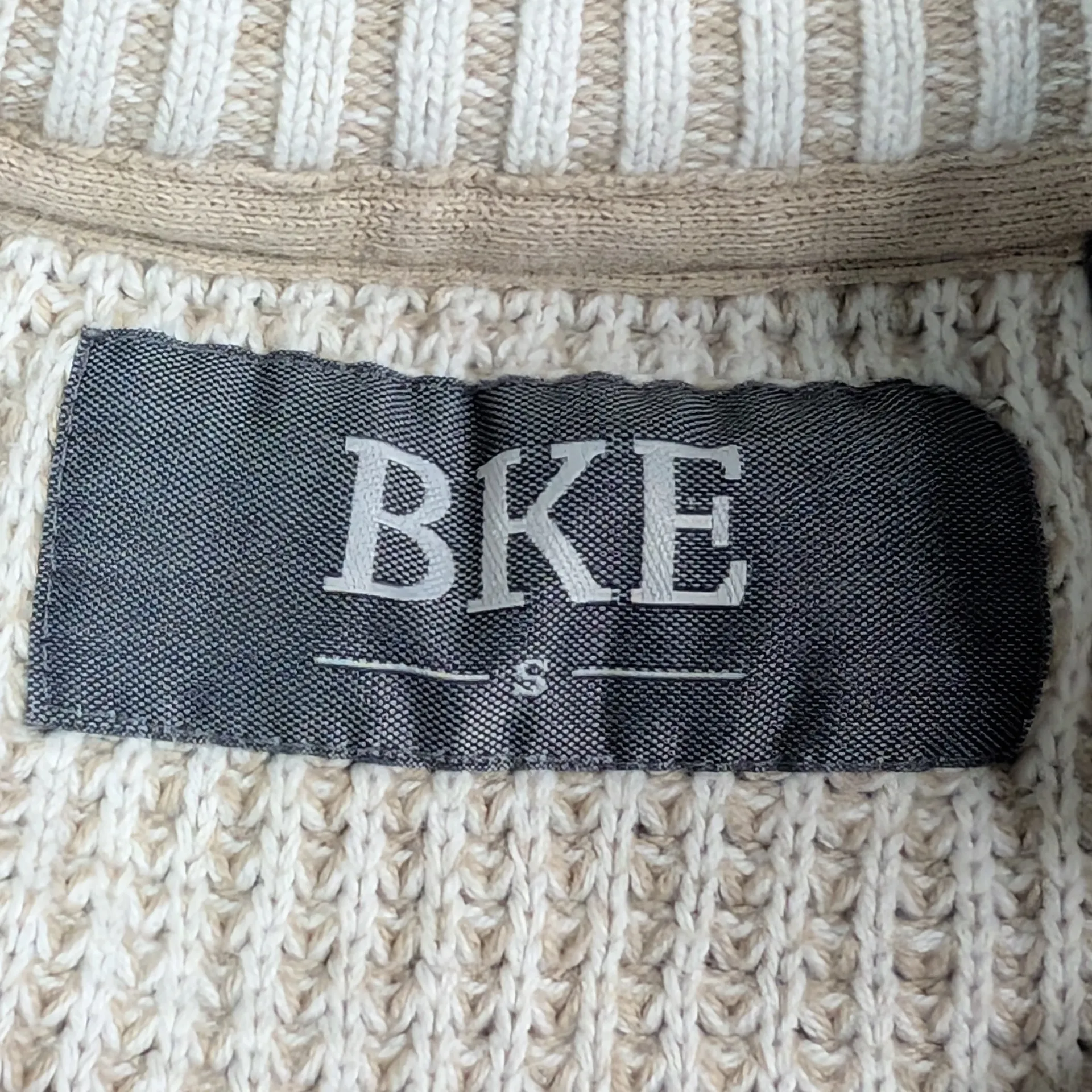 BKE Men's Ribbed Three Button Mock Neck Sweater Ivory Small - Image 3