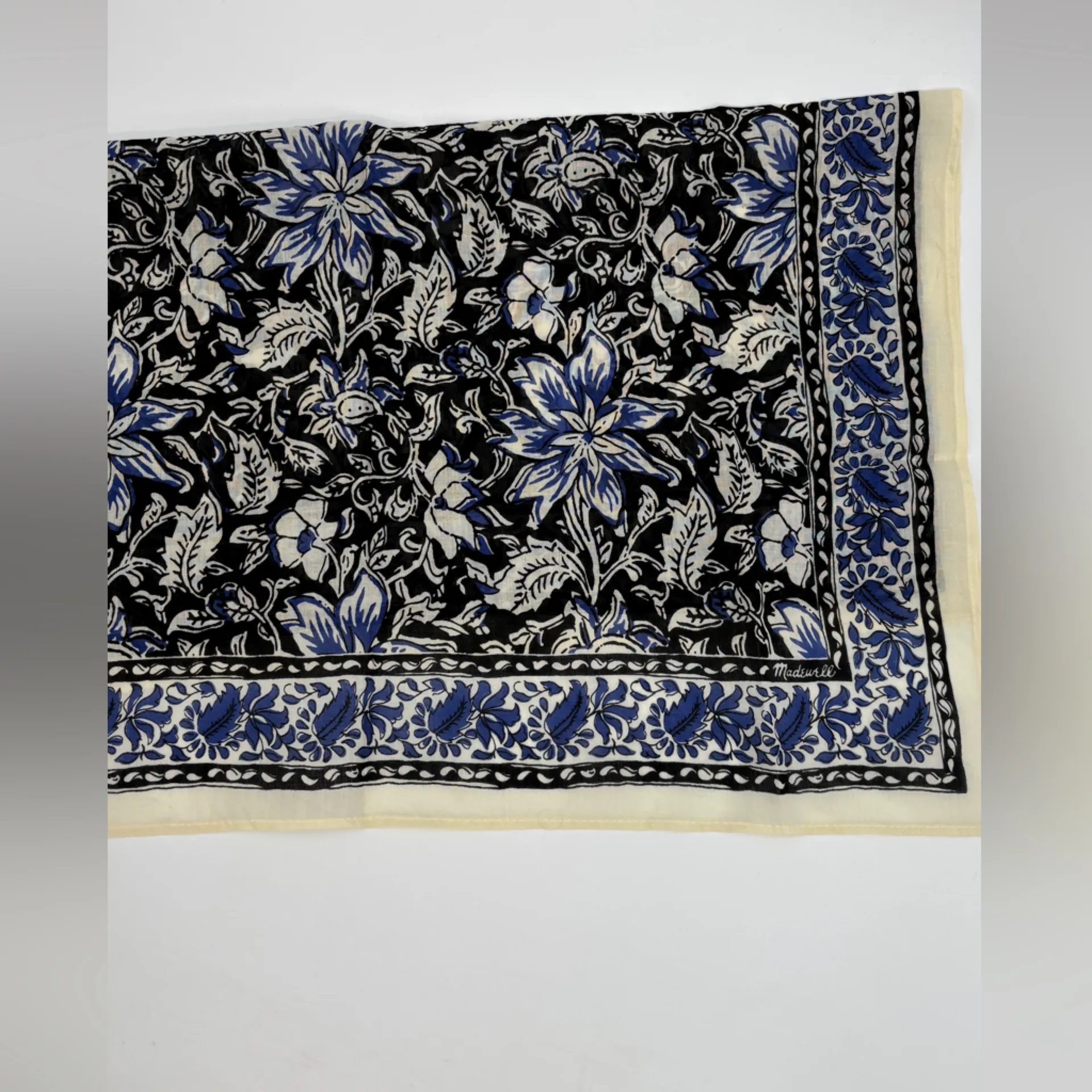 Madewell Organic Cotton Bandana - Image 4