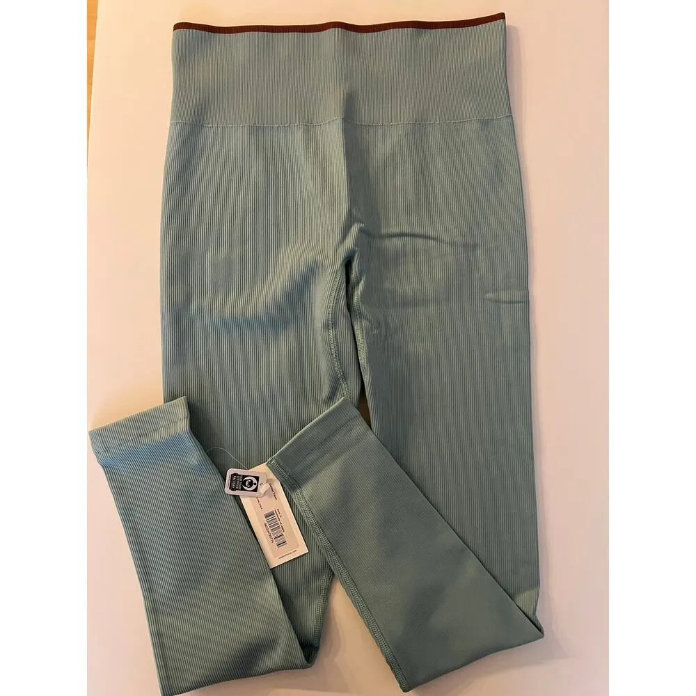 Outdoor Voices SeamlessRib 7/8 Legging - Image 5