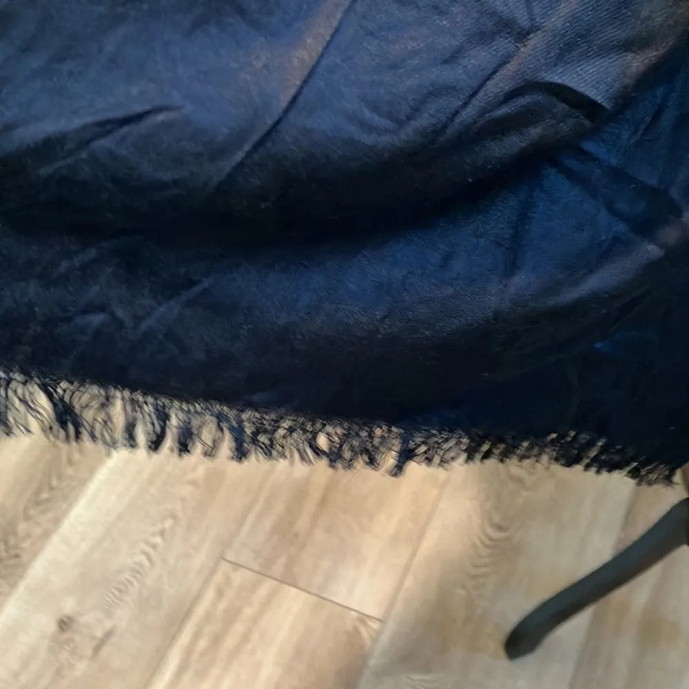 Scarfs black and white 2fer great condition - Image 3