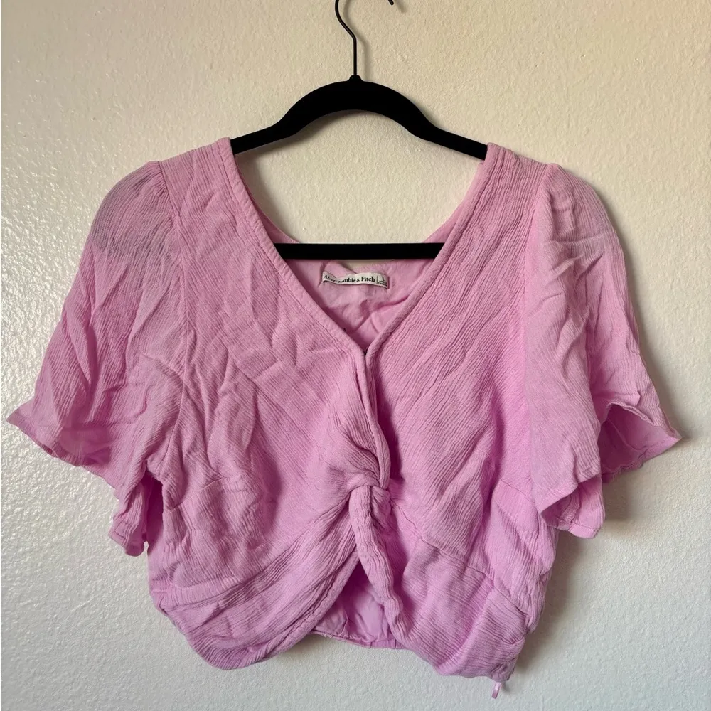 Abercrombie & Fitch // Knot Front Flutter Sleeve Pink Top - Image 3