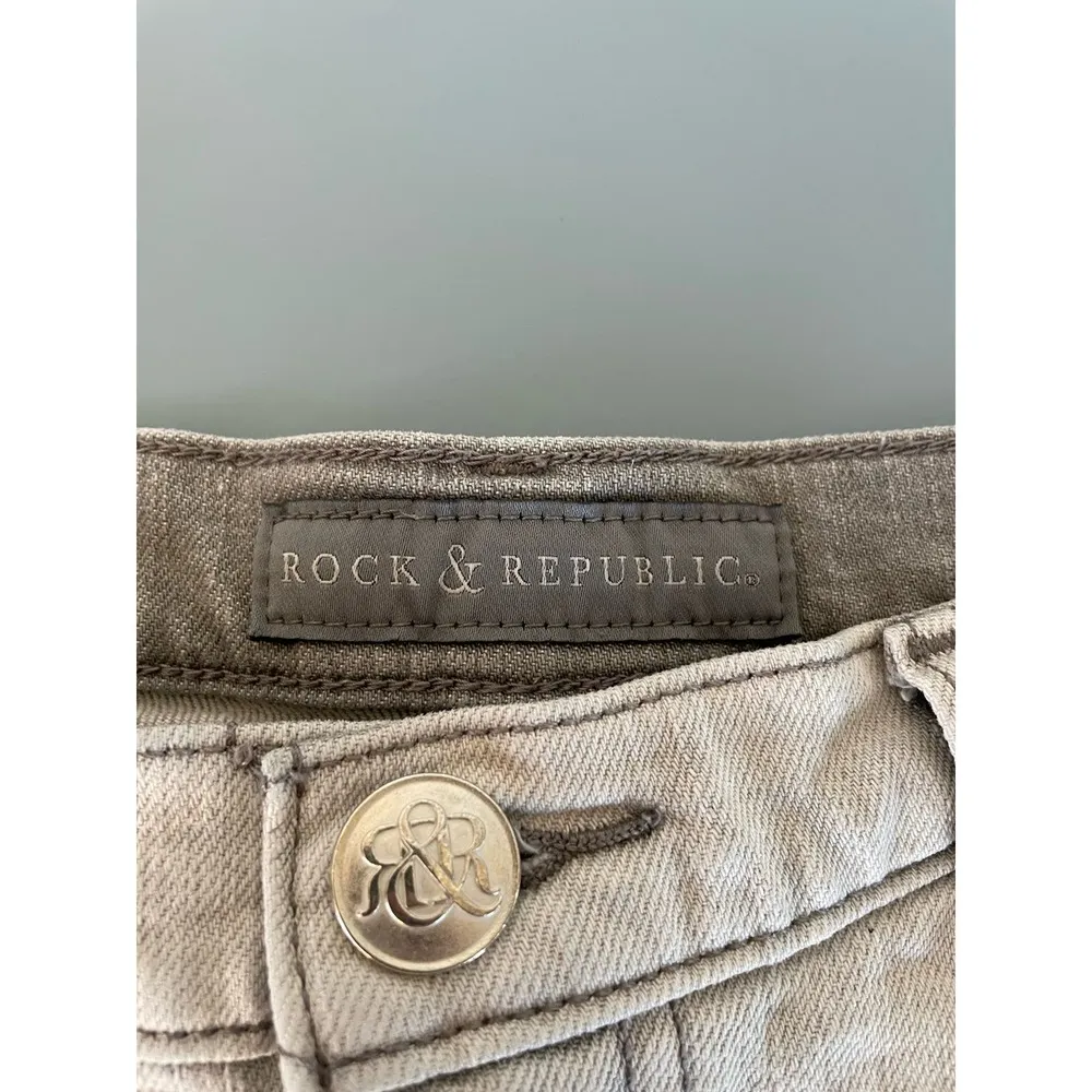 Rock & Republic  womens grey cut off studded jeans shorts size 0 - Image 2