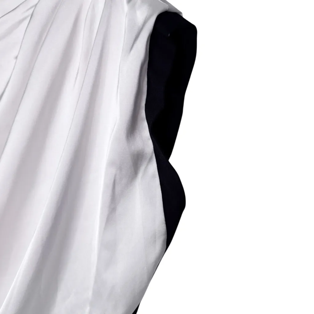 KATHERINE BARCLAY SILKY SOFT ROUCHED DRAPED BLACK AND WHITE TOP SZ M - Image 4