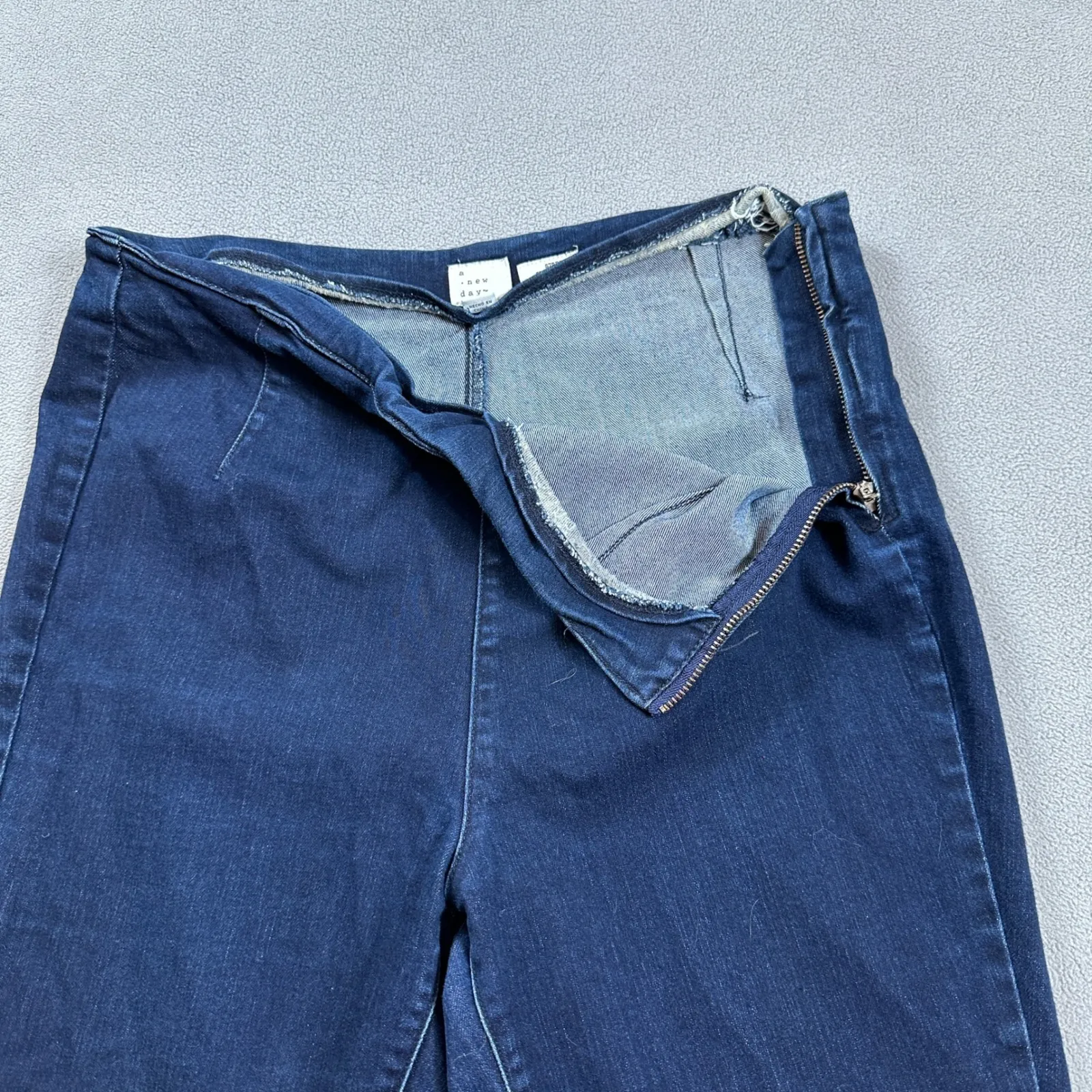 A New Day Womens Jeans 10 Skinny Leg Dark Wash Stretch Zip Fly Stretch Ankle Zip - Image 7