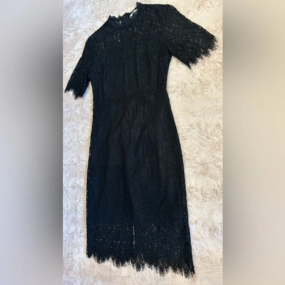 Size 6 •  Dress - Image 2