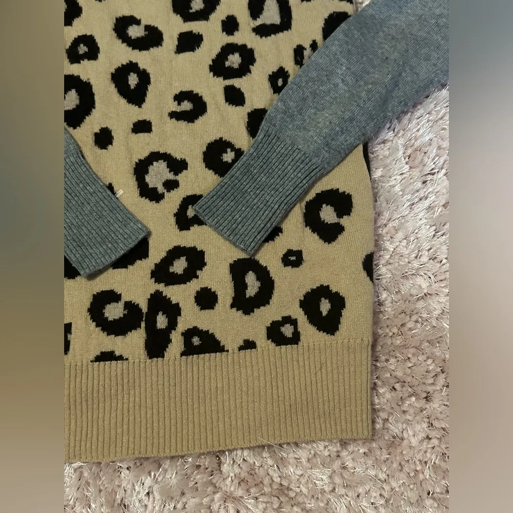 Michael Stars Leopard Print Fine Wool Blend Sweater Size Small - Image 4