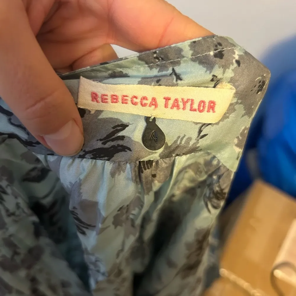 Rebecca Taylor Blue Floral Silk Tunic Blouse - Image 3