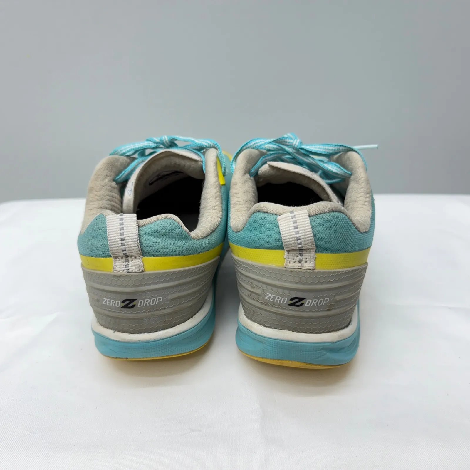 Altra Intuition 2 zero drop foot shaped athletic running shoes women's 7.5 Blue - Image 6