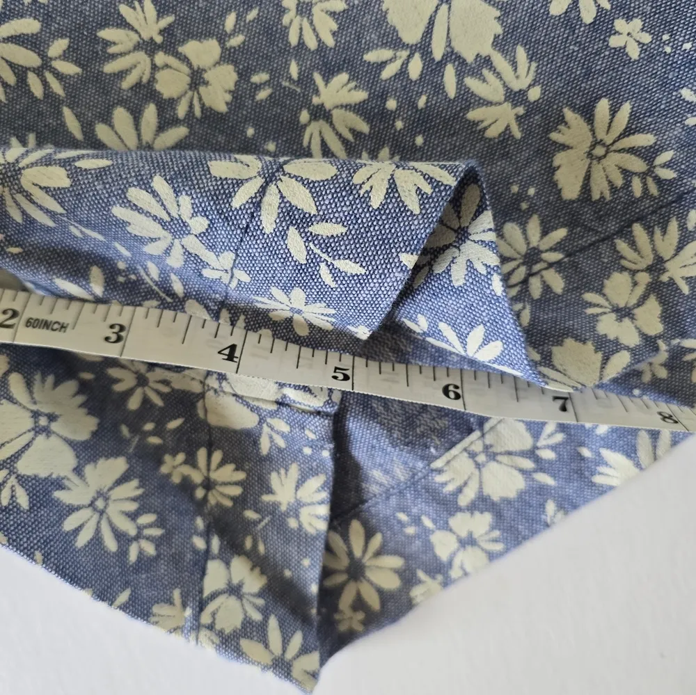 Old Navy Chambray High Waisted Floral-Print Linen-Blend Everyday Shorts Size 8 - Image 6