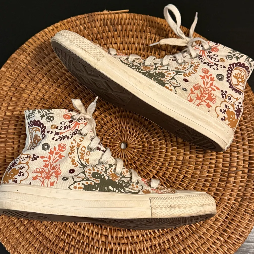 Converse High-Tops with Multicolor paisley Floral Pattern - Image 6