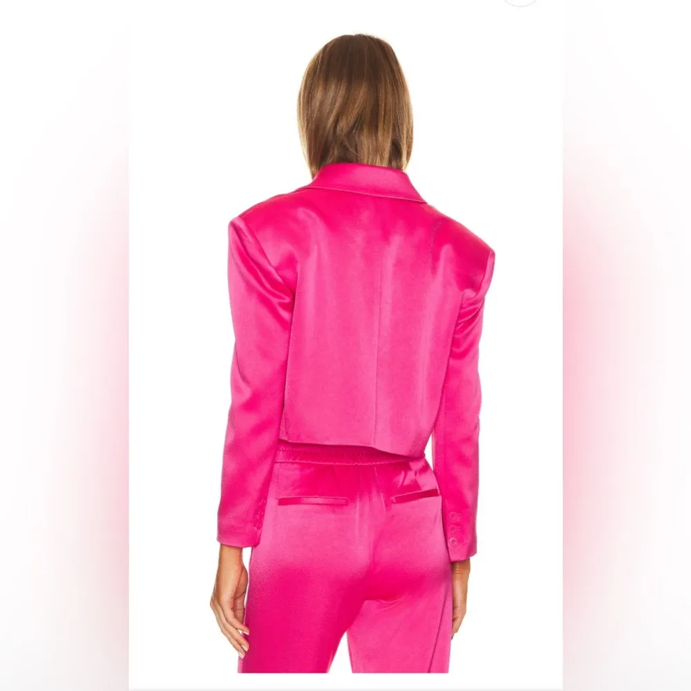 Alice + Olivia Shan Boxy Oversized Cropped Blazer in Candy. Size 4, $496 - Image 4