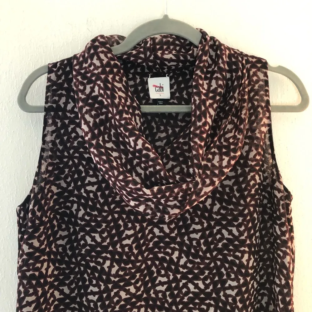 Cabi Tank Cowl Neck Chiffon Sleeveless Tank Top Sz S EUC Geometric Pattern - Image 2