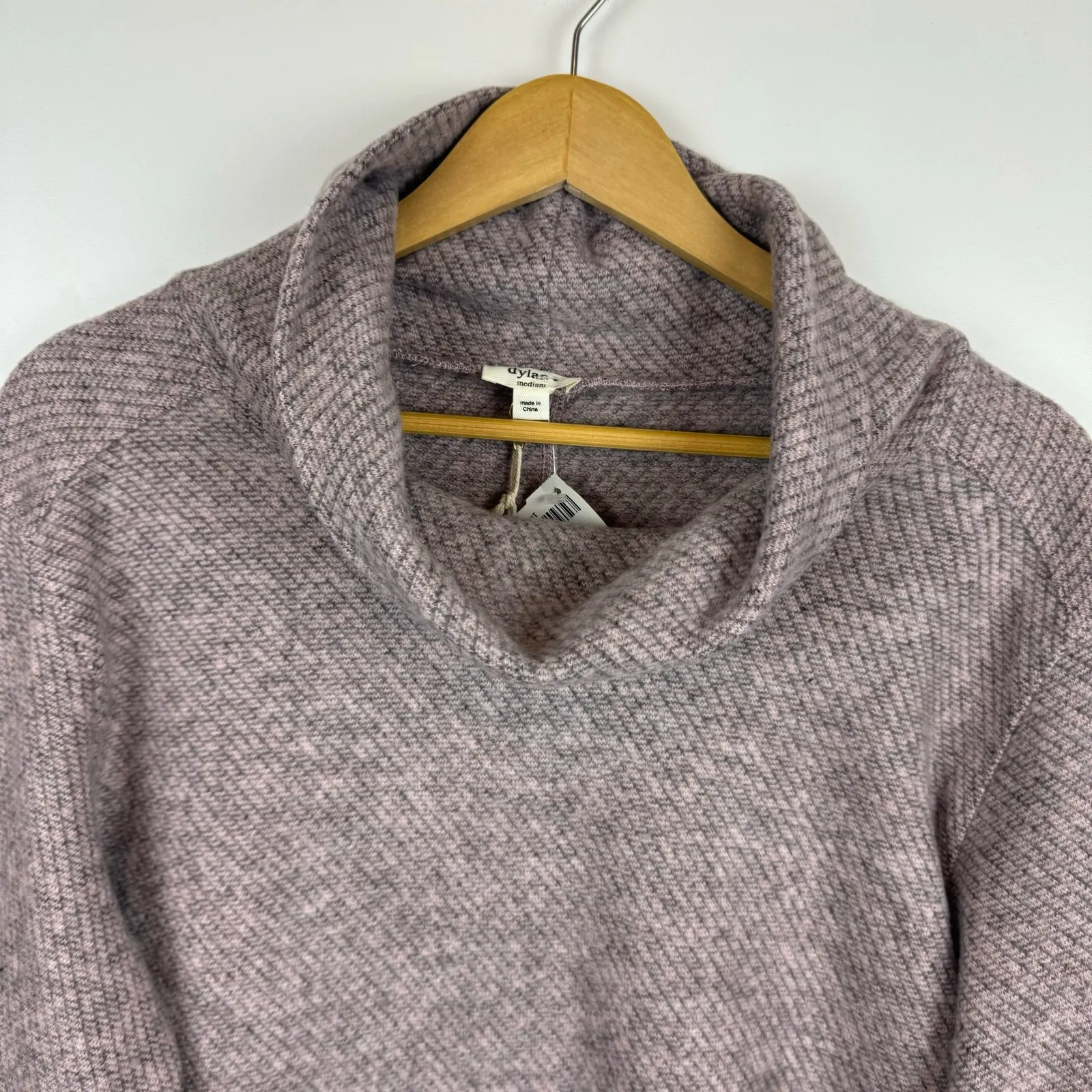 NWT Dylan Womens Cowl Neck Pullover Sweater Sz M | Comfy Cozy Classic Winter - Image 4