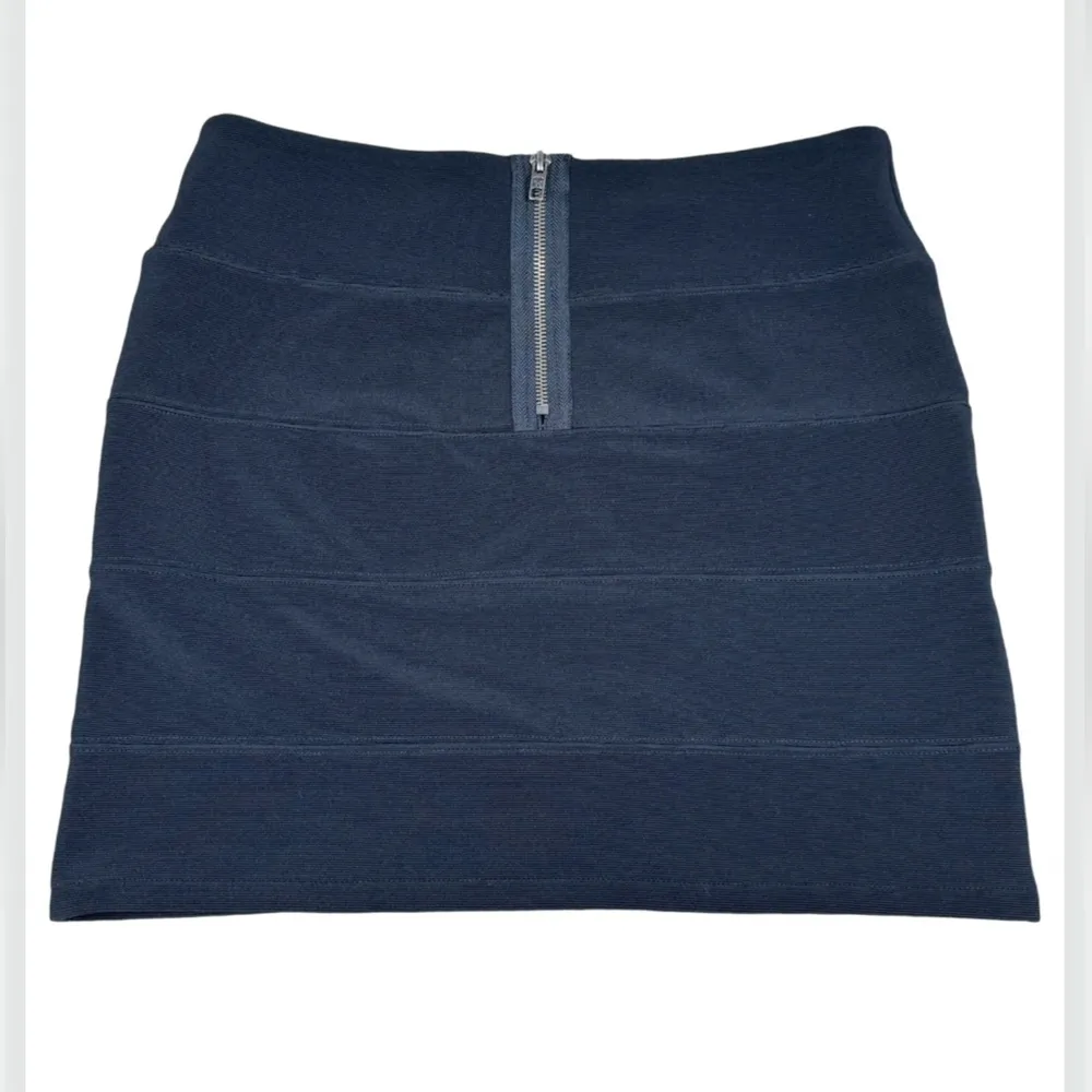 PiNK Victoria’s Secret Black Bandage Mini Skirt Medium - Image 3