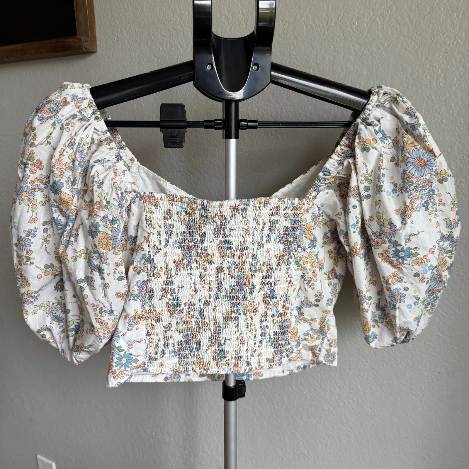 Abercrombie & Fitch Ditsy Floral Lined Puff Balloon Sleeve Crop Top - Size M - Image 3