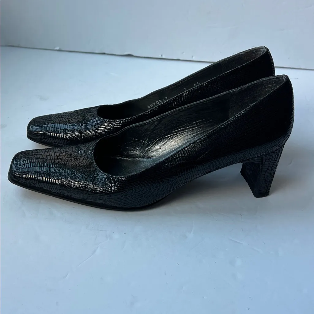 Stuart Weitzman Pump Women's Closed Toe Heels Shoes Faux Leather Black Size 7 🟡 - Image 3