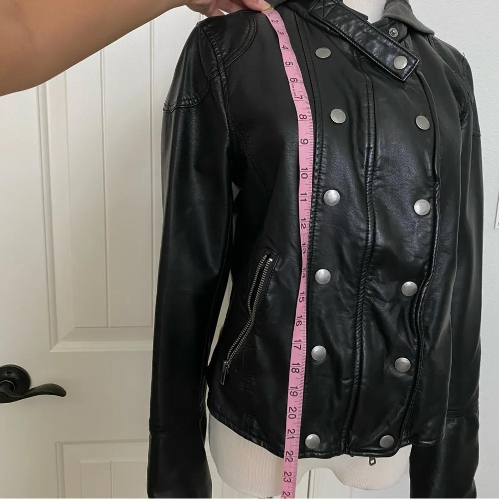 WE THE FREE Vegan Leather Jacket w/removable hood size small - Image 10