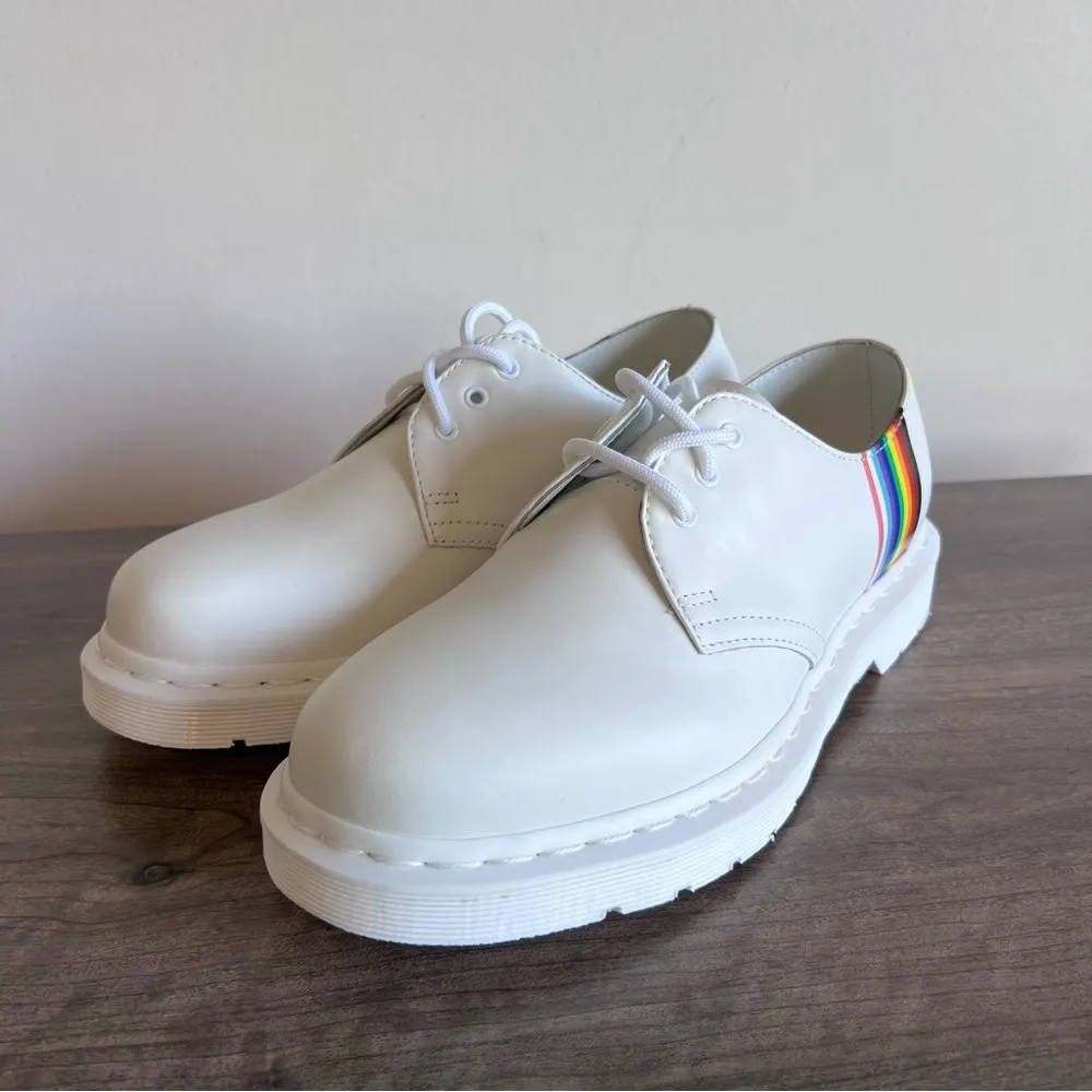 Dr. Martens Unisex 1461 Smooth White Leather Pride Oxford Size 8 or 7 #631 - Image 4
