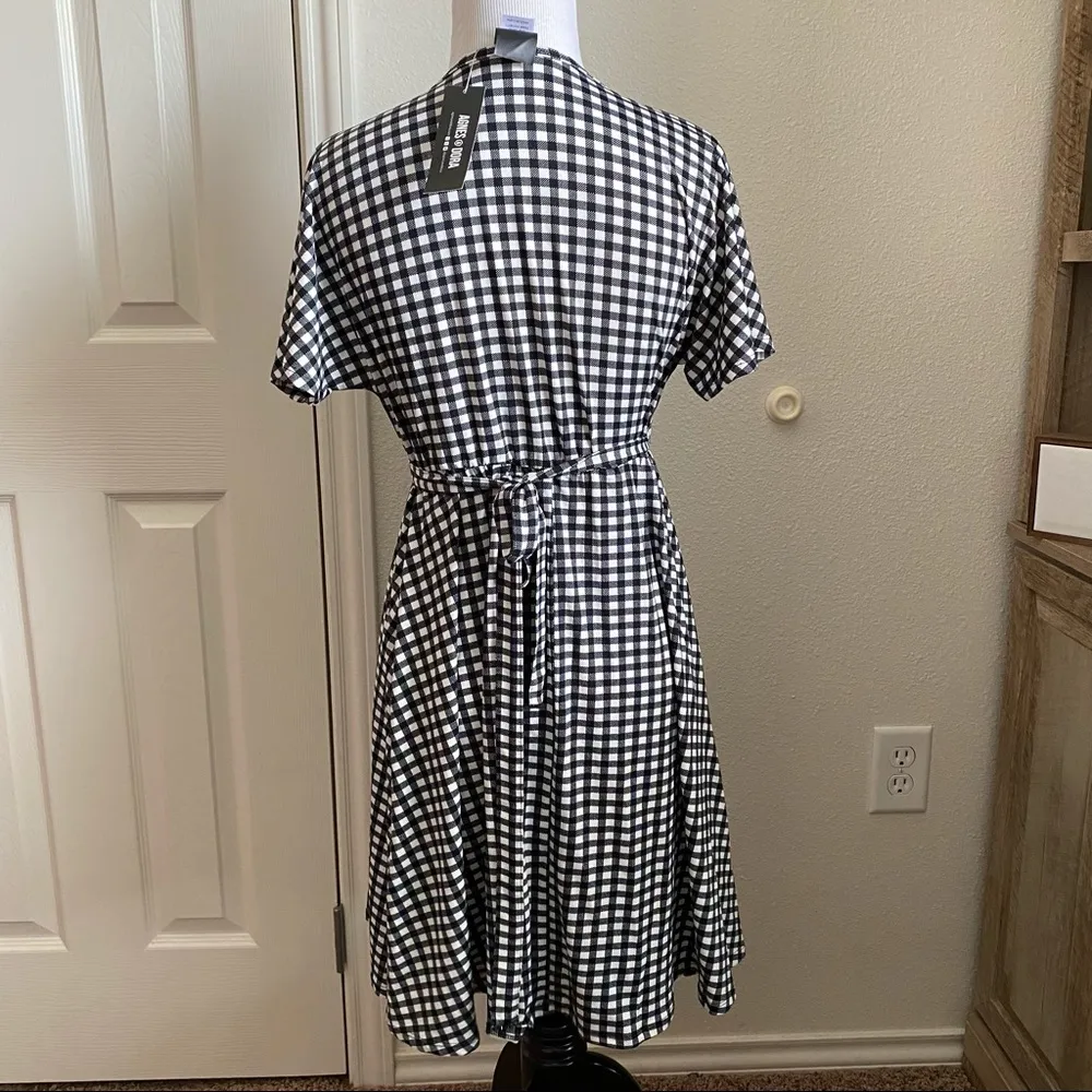 NWT Agnes & Dora Nightingale Wrap Dress | Gingham - Image 6