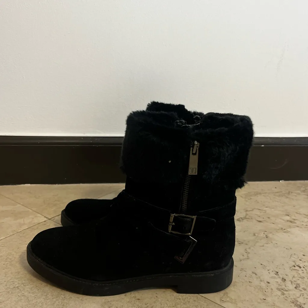 Ivanka Trump Black Fur - Image 4