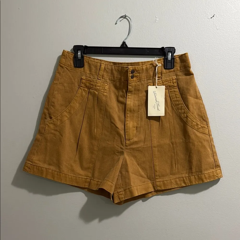 UNIVERSAL THREAD Pleated Pocket Tan Women's Shorts - Image 3