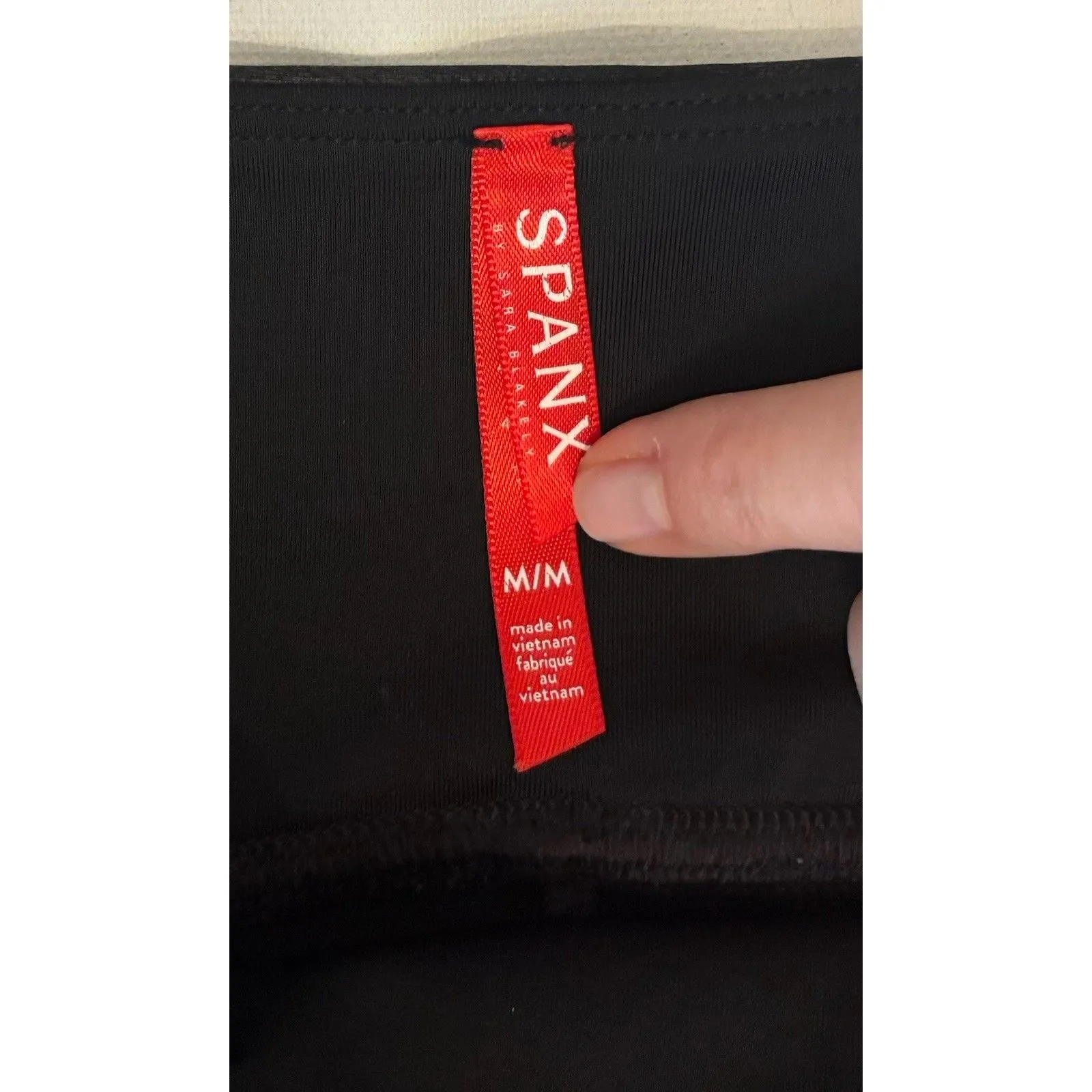 Spanx SPANXshape Faux Leather Leggings Medium Black Best Seller 28" Inseam - Image 6