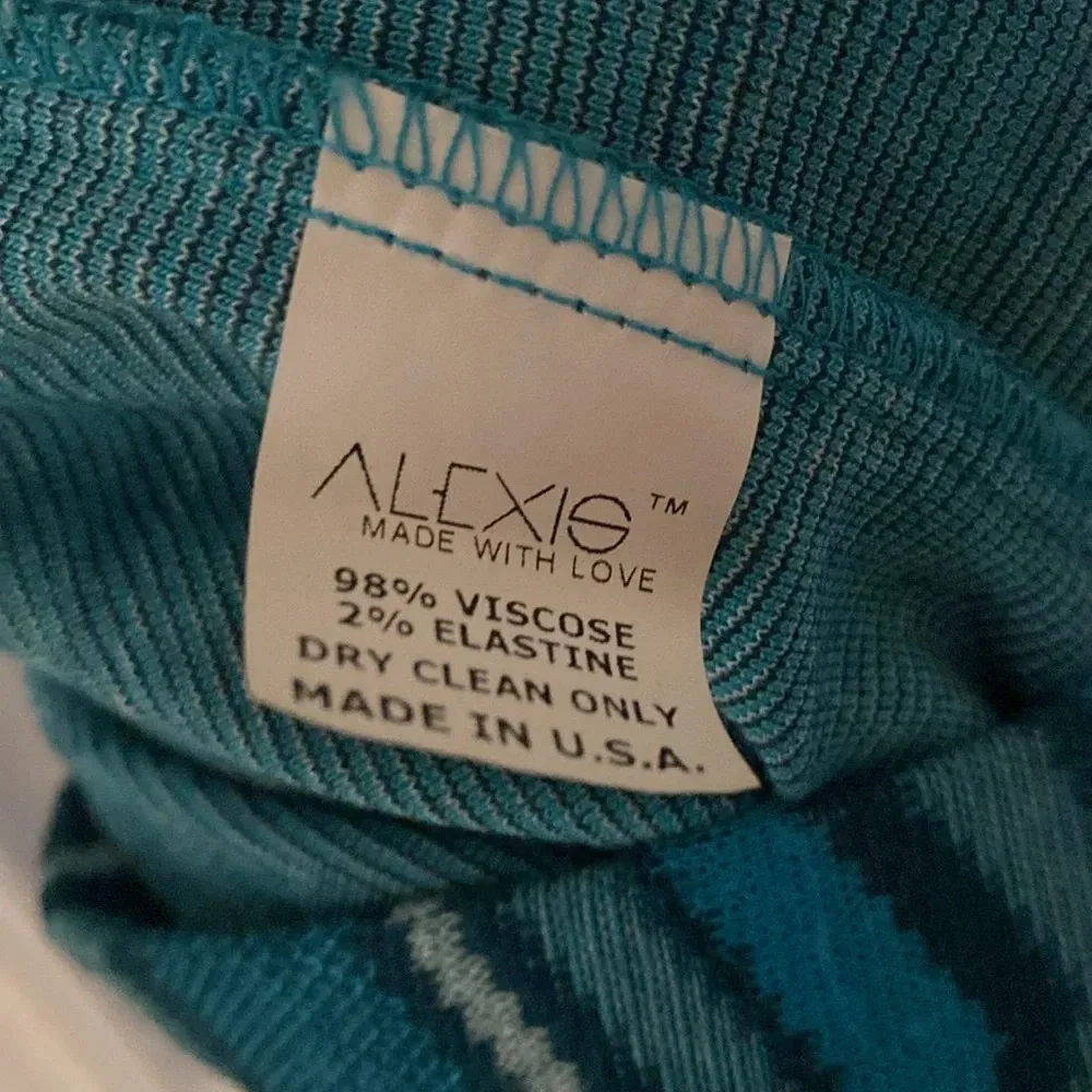 Alexis Maxi Skirt Patchwork Pattern Blue Size Medium Coasta Grandma Knit Made US - Image 8