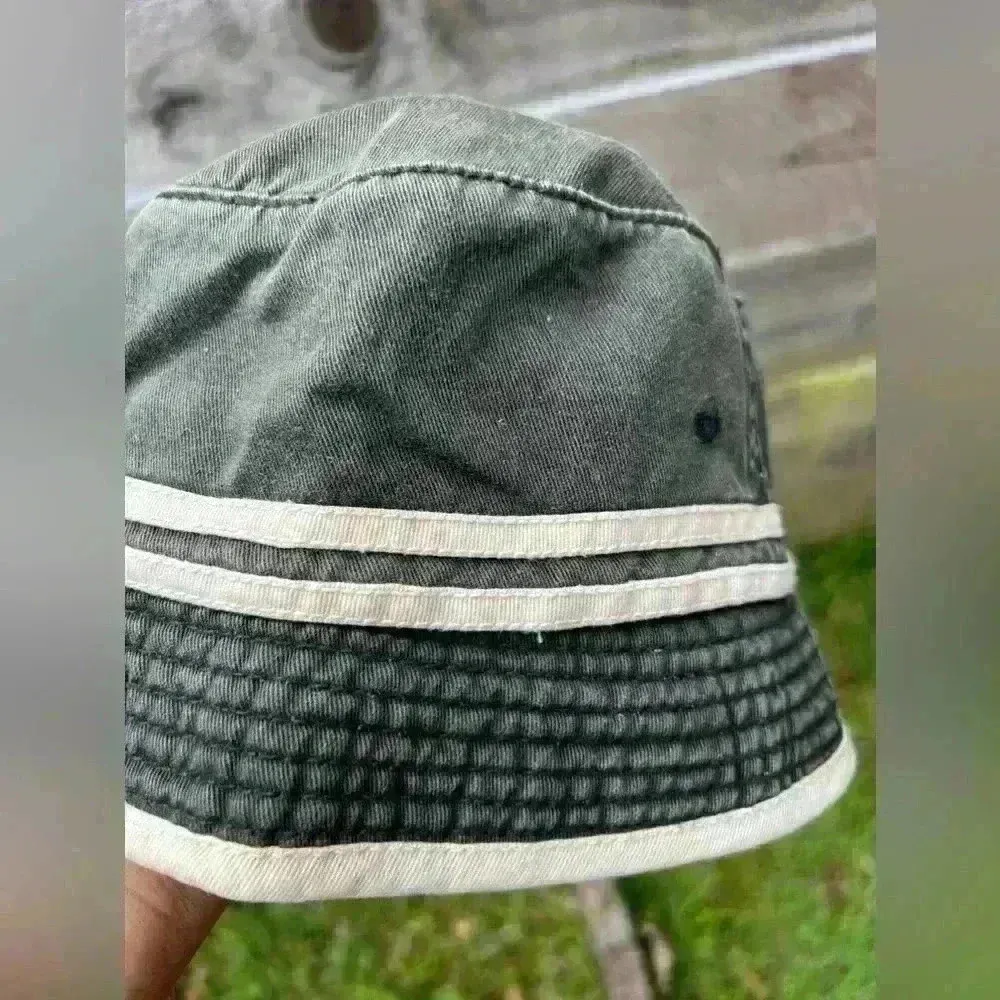 Vintage Celine Dion A New Day Bucket Hat Dragone Black - Image 2