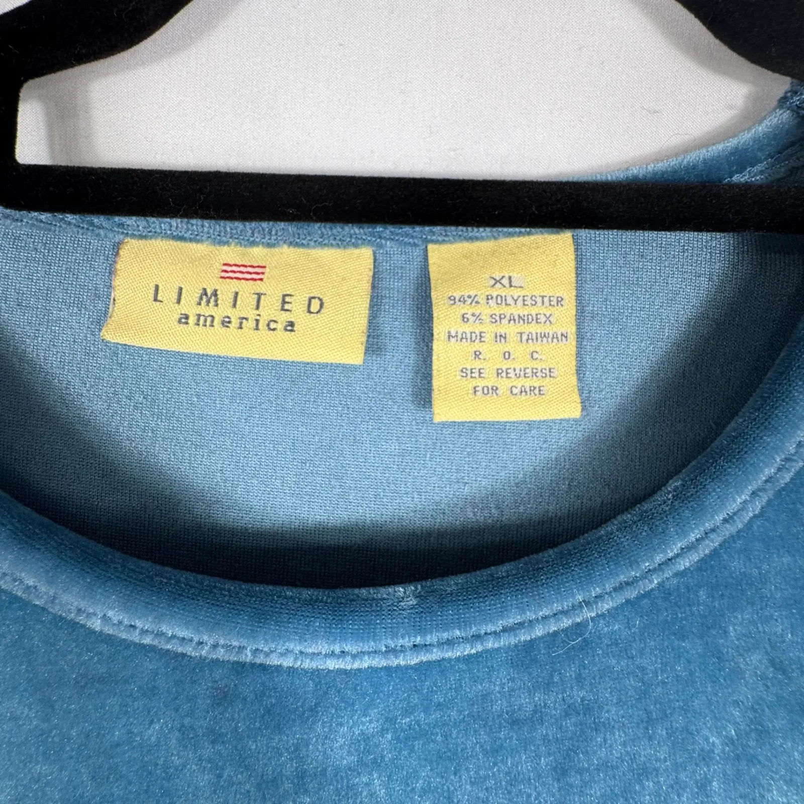 Limited America Velvet Color Block Short Sleeve Top XL Blue - Image 2