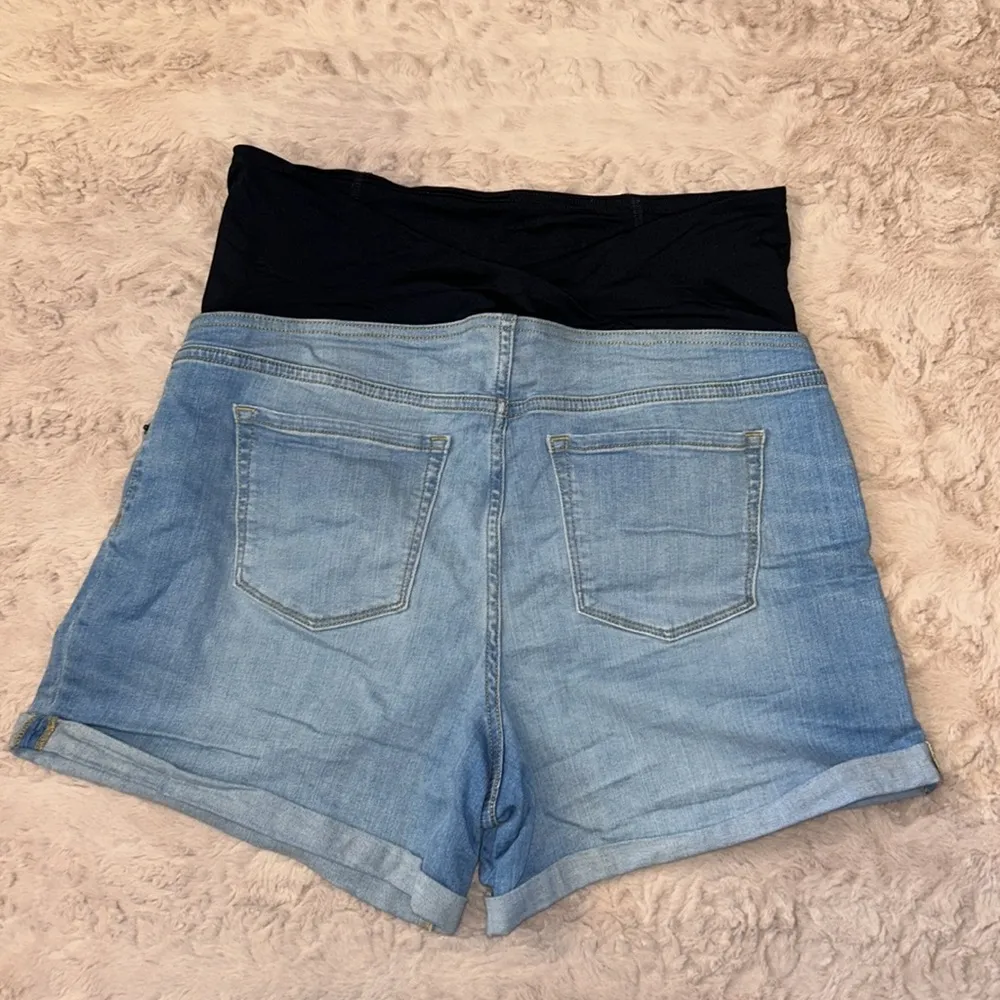 Isabel Maternity Size 14 midi short •  - Image 7