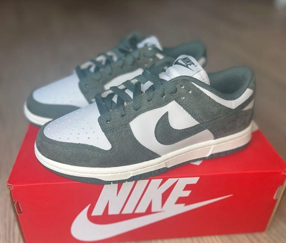 Nike  dunks - Image 3