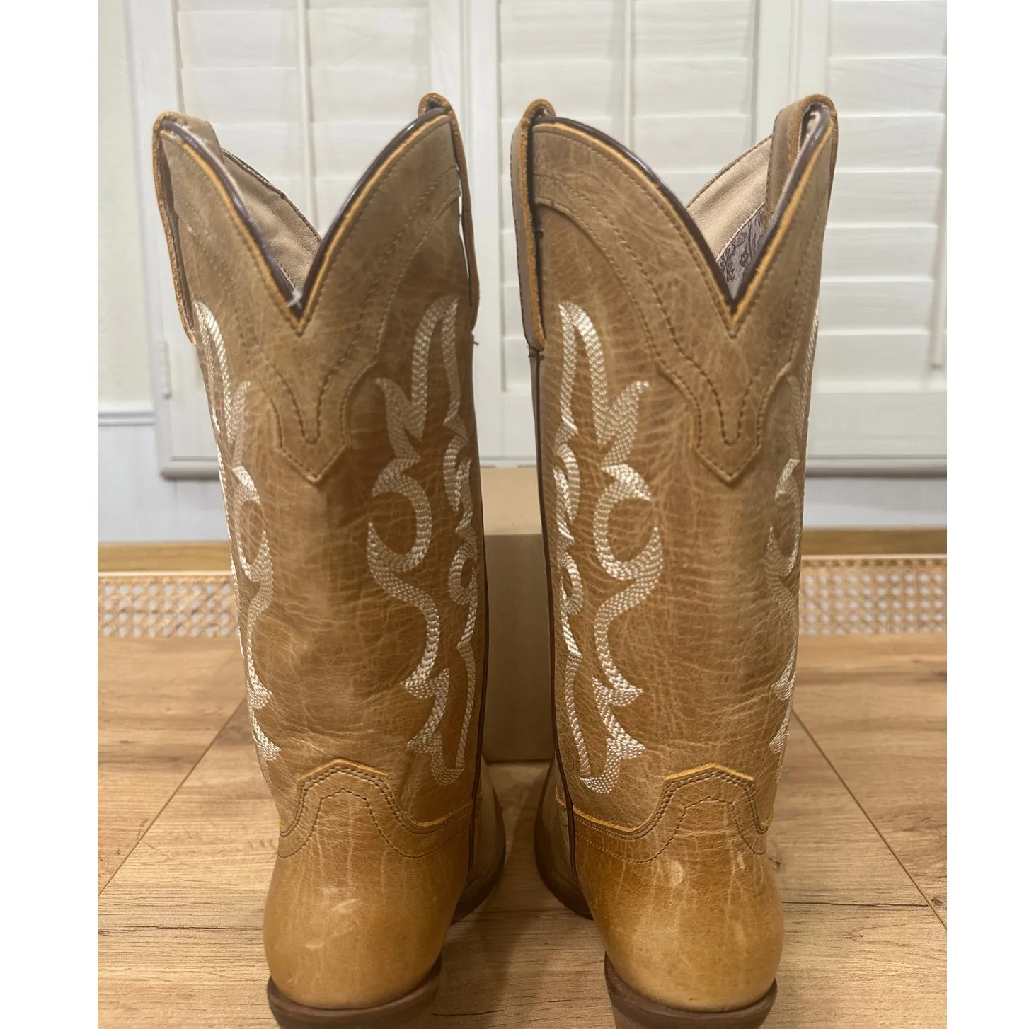 Shyanne Women's Dolly Western Boots Tan Leather Snip Toe Size 6.5 NWOT Cowgirl - Image 11