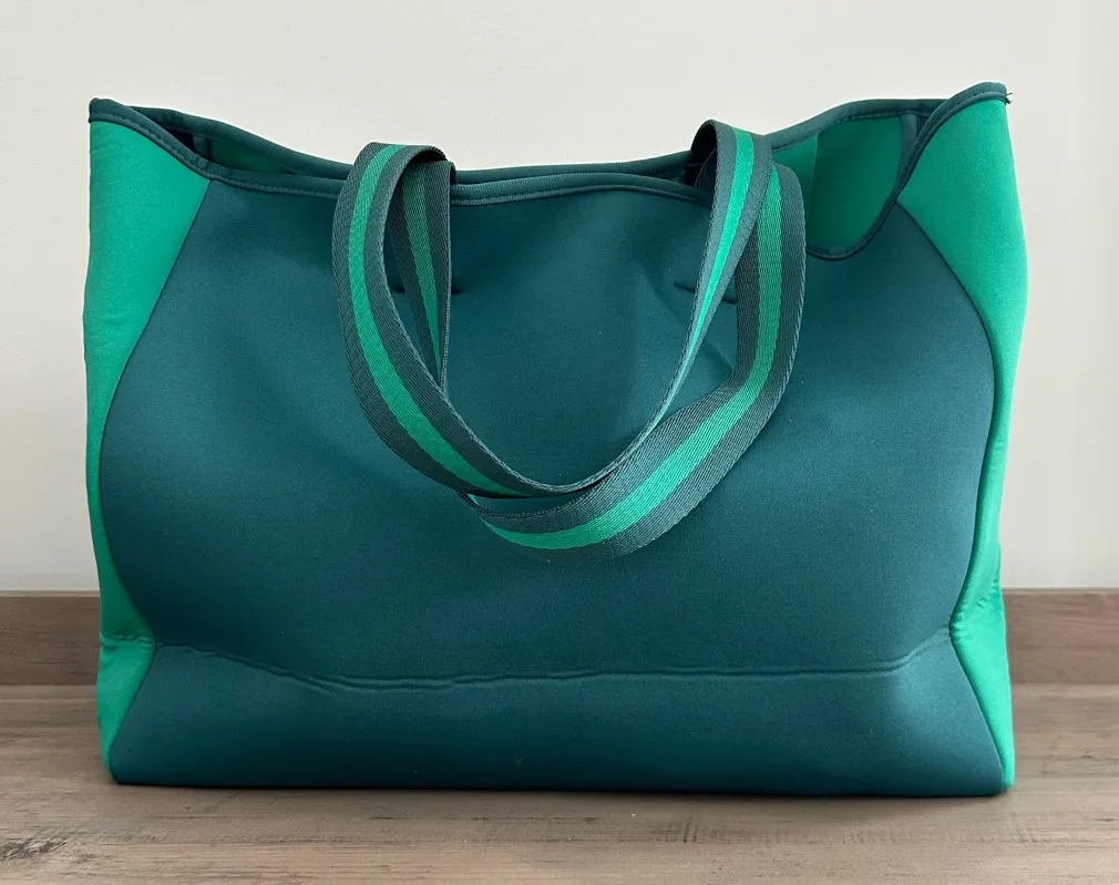 SUMMERSALT Neoprene Green Large Tote Foldable Casual Beach Pool Bag - Image 1