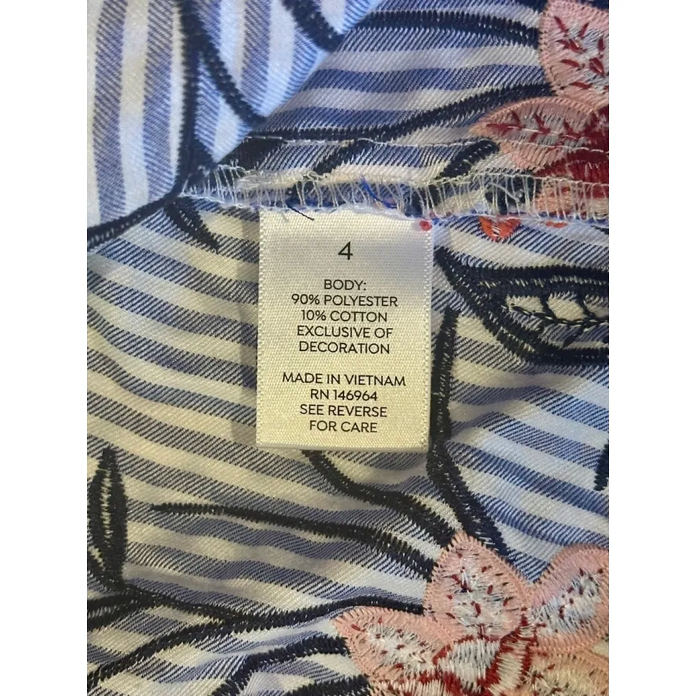 Westport Size 4 Blue & White Striped dress w. Bell sleeves and floral embroidery - Image 14