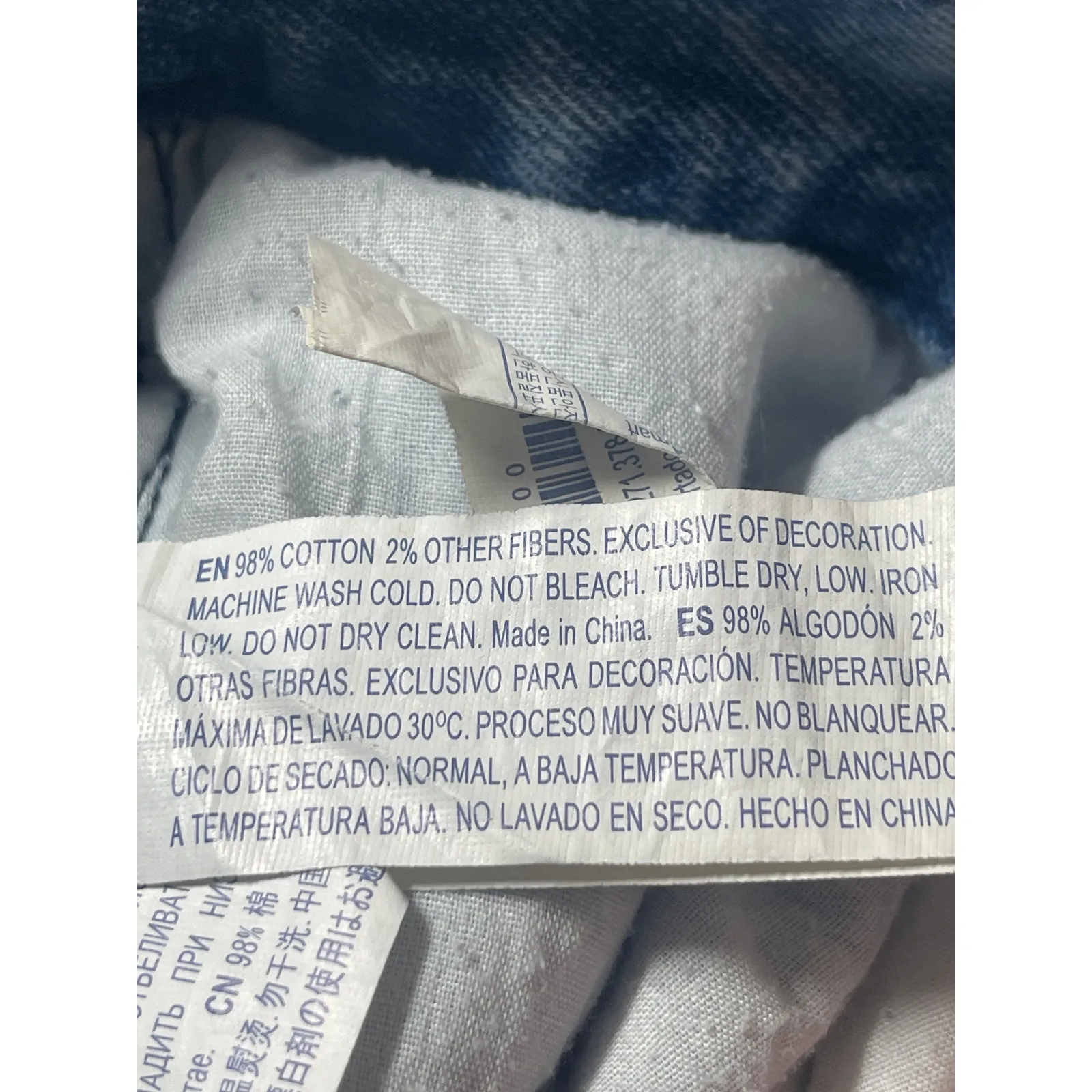 Forever 21 Blue Acid Wash Distressed Raw Hem Cut Off Denim Jeans Shorts Size 30 - Image 4