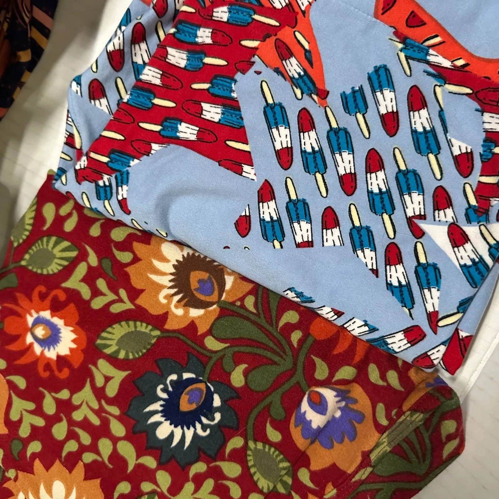 Lularoe Leggings OS One Size Lot of 16 Prints Holiday Halloween Patriotic Floral - Image 2