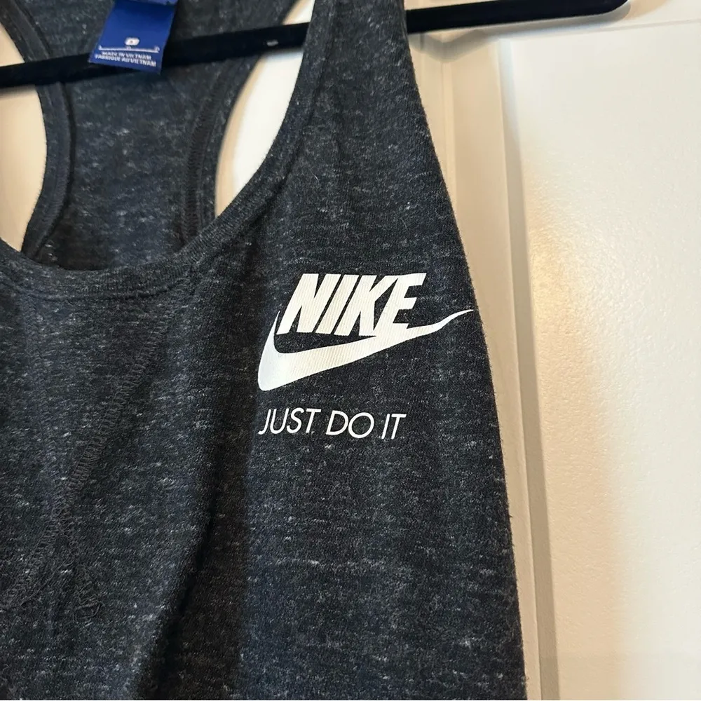 Nike | Women’s Sportswear Gym Vintage Tank Top | Large - Image 2