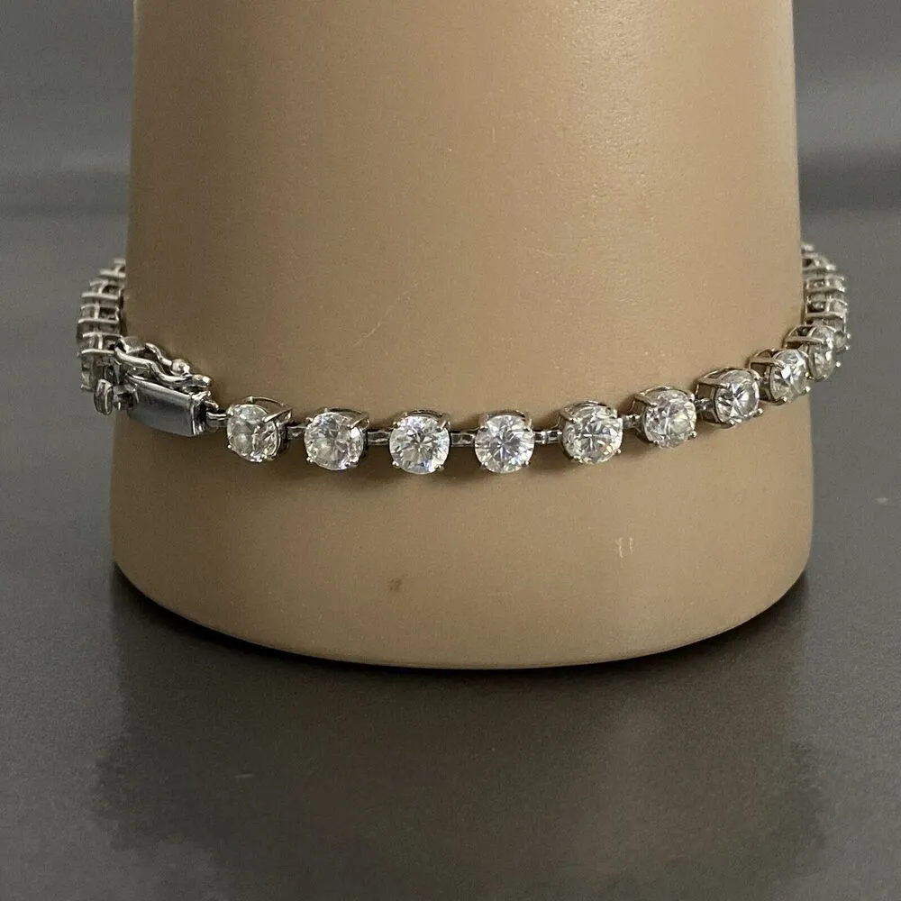 Ladies 10kt CZ Signed BBJ 10k Tennis Bracelet 6.2 Grams White Gold 7.5” - Image 10