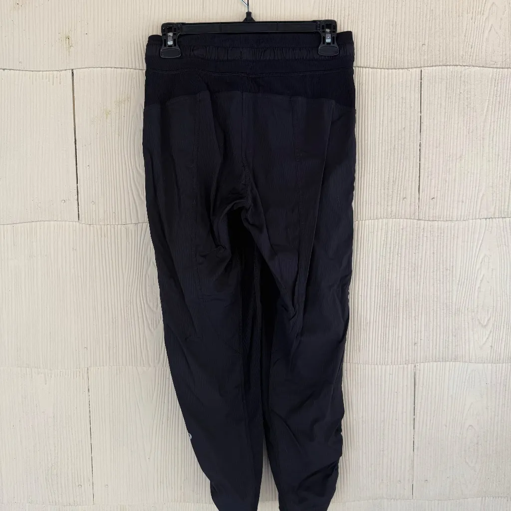 Lululemon Dance Studio Mid-Rise Joggers - Black - Size 4 - Image 3