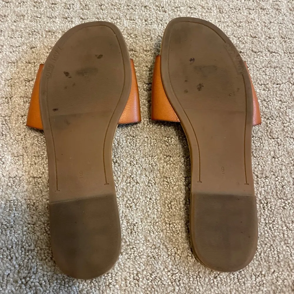 Old Navy Cognac Faux Leather Slide On Sandals 9 - Image 4