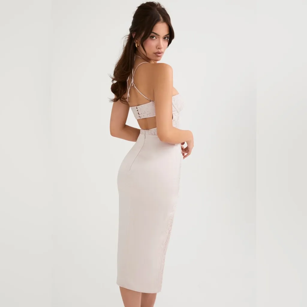 NWT Georgia Crystal Satin and Lace Midi Dress Romantic Size M - Image 7